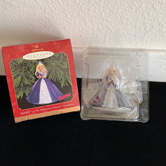 Hallmark Millennium Princess Barbie Ornament - Picture 2 of 16